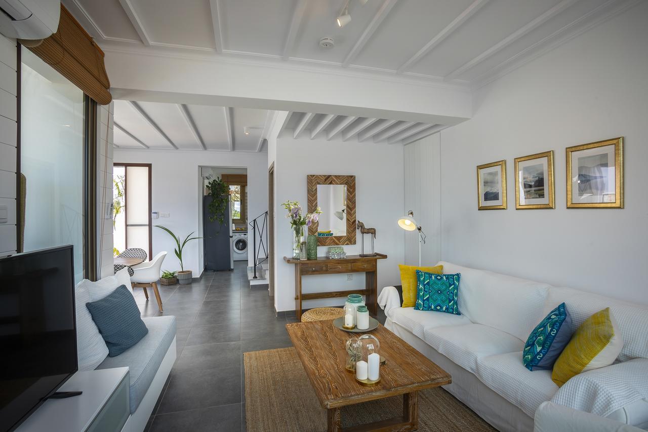 Chris Le Mare Luxury Villa Protaras Exterior photo