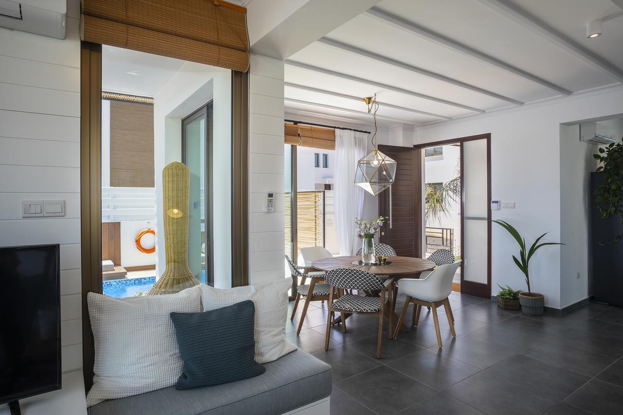 Chris Le Mare Luxury Villa Protaras Exterior photo
