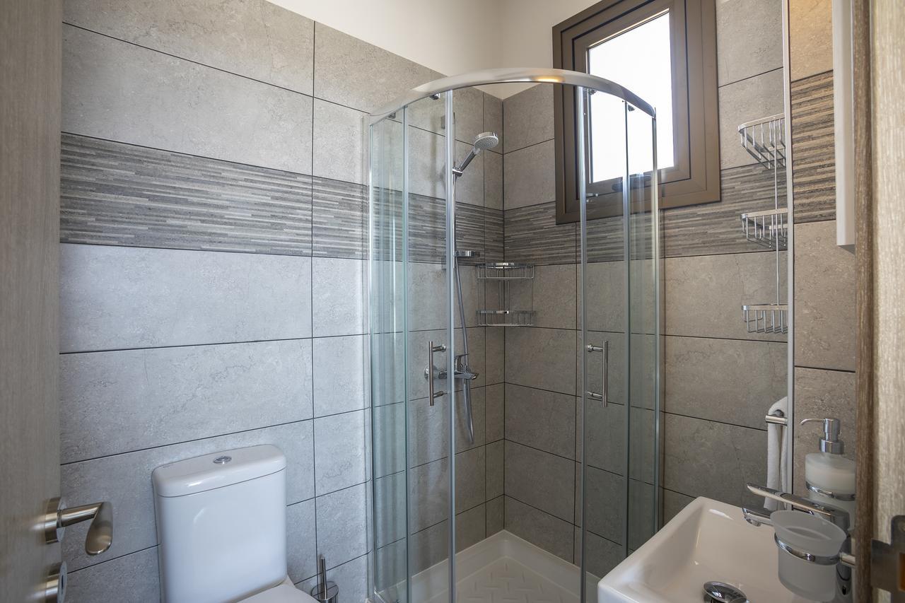 Chris Le Mare Luxury Villa Protaras Exterior photo