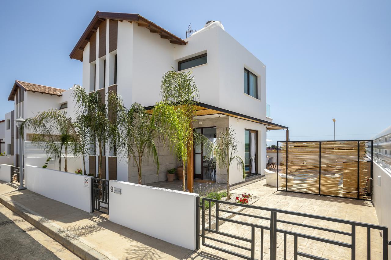 Chris Le Mare Luxury Villa Protaras Exterior photo